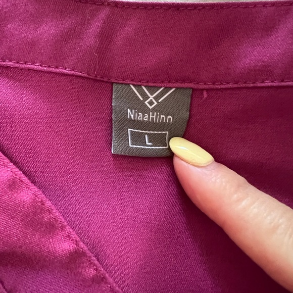 Niaahinn Hot pink scrub set, size L - Picture 9 of 10